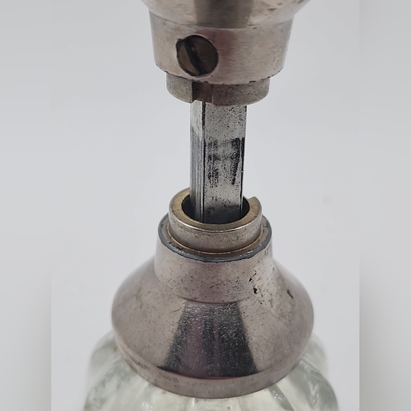 Vintage 12 Point Clear Crystal Glass Door Handle Knob Set. Pre-owned. - Picture 6 of 7